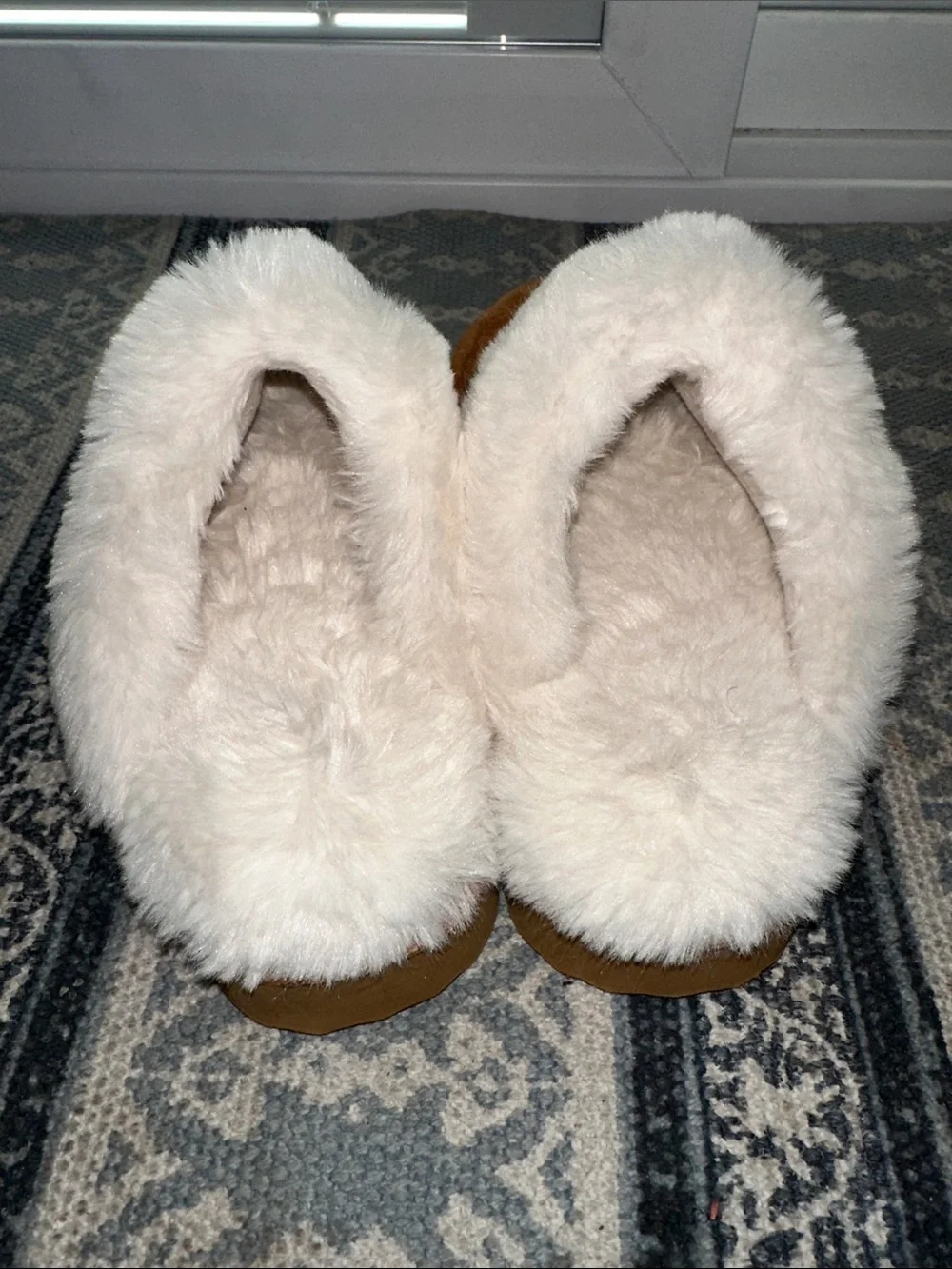 Cozy Faux-Shearling Slipper Clog in Chestnut and Cream